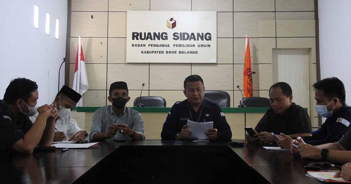 KUNJUNGI BAWASLU BONE BOLANGO, NIKSON SUPERVISI PROGRES PENGAWASAN PDPB