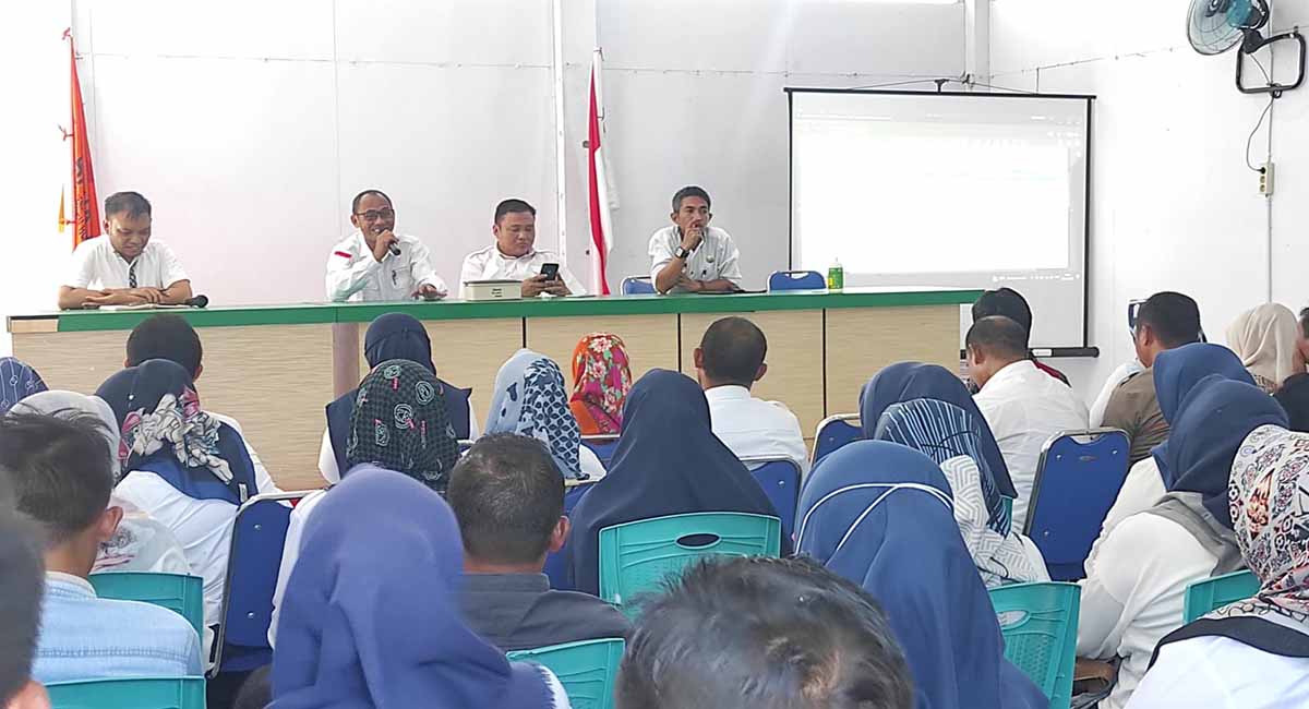UNDANG PANWASLU KECAMATAN, BAWASLU KABUPATEN BONE BOLANGO GELAR RAPAT EVALUASI PELAKSANAAN PENYERAPAN ANGGARAN