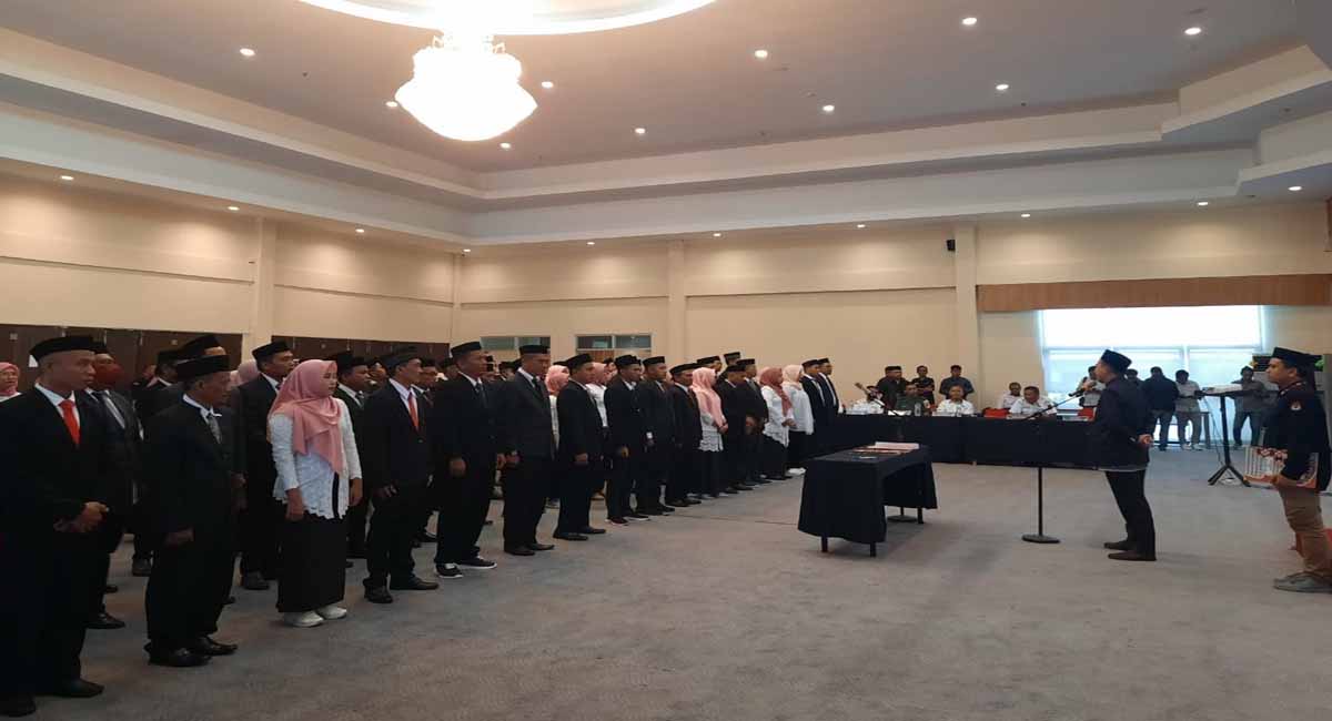Ketua dan Anggota Bawaslu Bone Bolango hadiri Pelantikan Badan Adhoc PPK Se-Kabupaten Bone Bolango