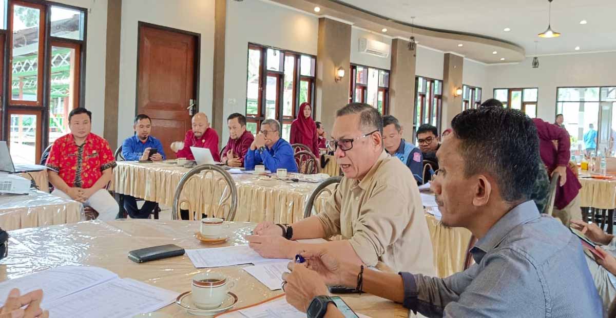 RAPAT BAWASLU BONE BOLANGO DENGAN SEKDA DAN TAPD, NILAI NPHD INI AKAN DIBAWA KE BADAN ANGGARAN