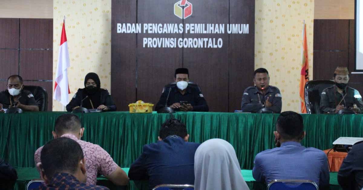 RAKOR IDENTIFIKASI KEBUTUHAN SOP ADMINISTRASI PEMERINTAHAN, BAWASLU BONE BOLANGO IKUTI KEGIATANNYA
