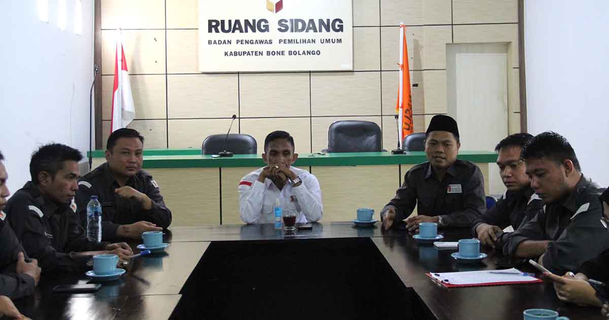 BAWASLU BONE BOLANGO GELAR RAPAT EVALUASI