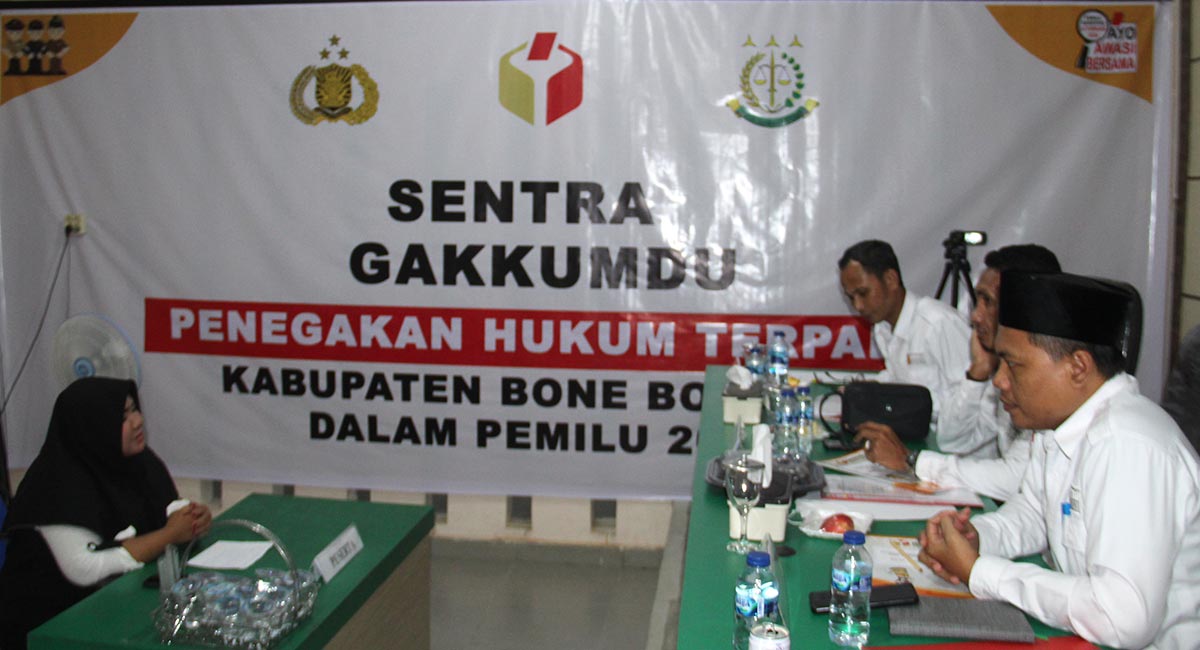 DI HARI PERTAMA, 38 CALON PANWASCAM IKUTI UJIAN TES WAWANCARA