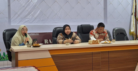 rakor pemasangan alat peraga