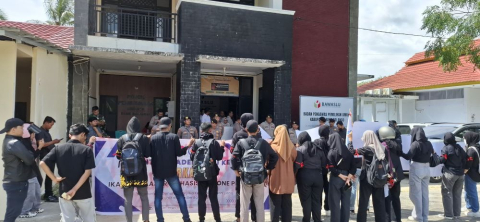 aksi demo