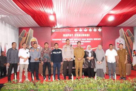 rapat evaluasi