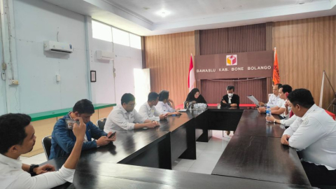 rapat pleno