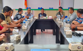 UNDANG KPU DAN DISDUKCAPIL, BAWASLU BONE BOLANGO GELAR RAPAT PERSIAPAN PEMUKTAHIRAN DATA PEMILIH