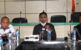 FAHRI KALUKU: PERAN PENTING PPID BAWASLU BONE BOLANGO DALAM PENGELOLAAN INFORMASI PUBLIK, DISAMPAIKAN SAAT MENERIMA KUNJUNGAN KOMISI INFORMASI PROVINSI GORONTALO