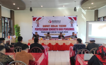 PERKUAT TUSI PENGAWAS PEMILU, BAWASLU BONEBOL GELAR RAKERNIS SENGKETA