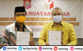 Terima Hibah Tanah. Sekjen Bawaslu RI Beri Apresiasi dan Berharap Kab. Bone Bolango Menjadi Pioner dan Contoh Bagi Daerah Lain