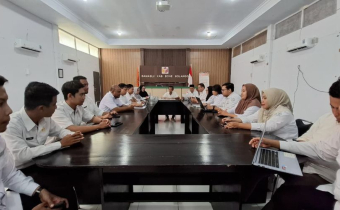 rapat pleno